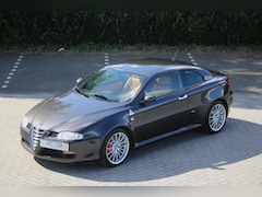 Alfa Romeo GT - 3.2 V6 Distinctive