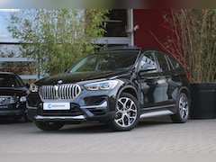 BMW X1 - sDrive20i VDL Nedcar Edition Pano | Head-up | Leer | Trekhaak | 18''