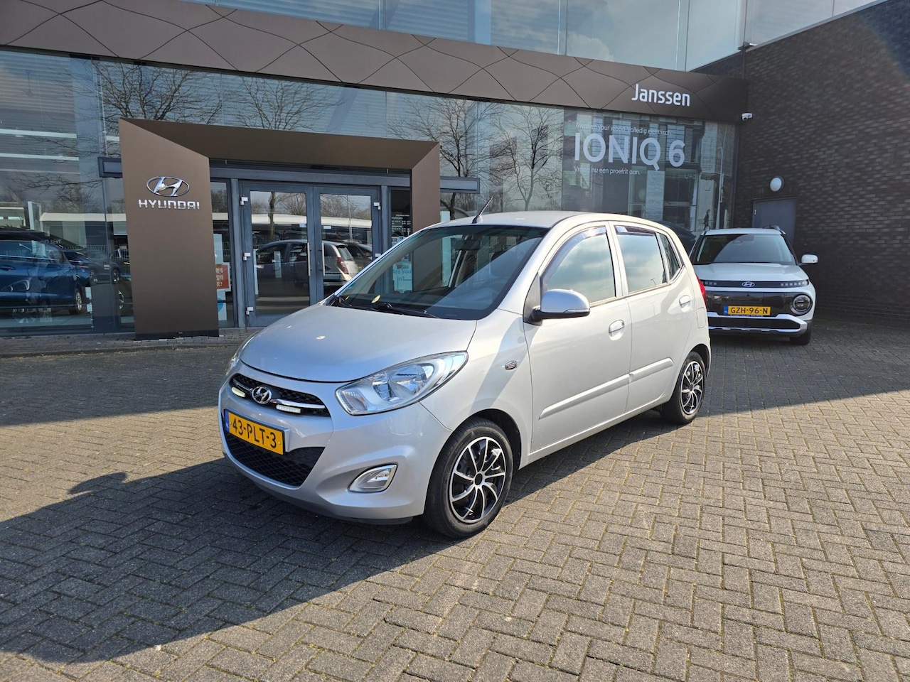 Hyundai i10 - 1.2 i-Motion Cool 2e eig. - AutoWereld.nl