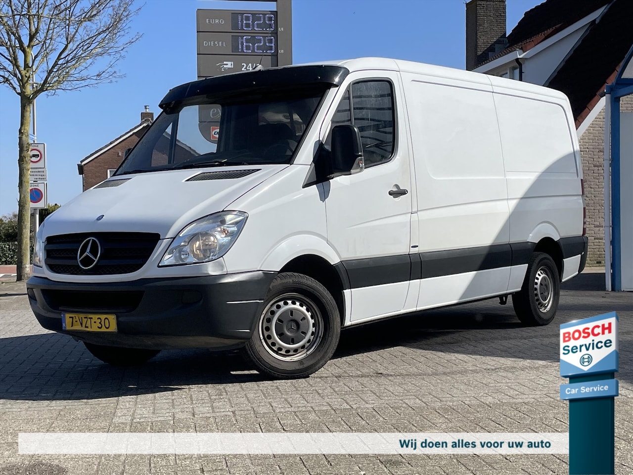 Mercedes-Benz Sprinter - 310 2.1 CDI / Org NL / Automaat / Trekhaak / Led - AutoWereld.nl