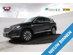 Volkswagen Touareg - 3.0 TSi eHybrid 4MOTION Panorama, Luchtvering, Climate