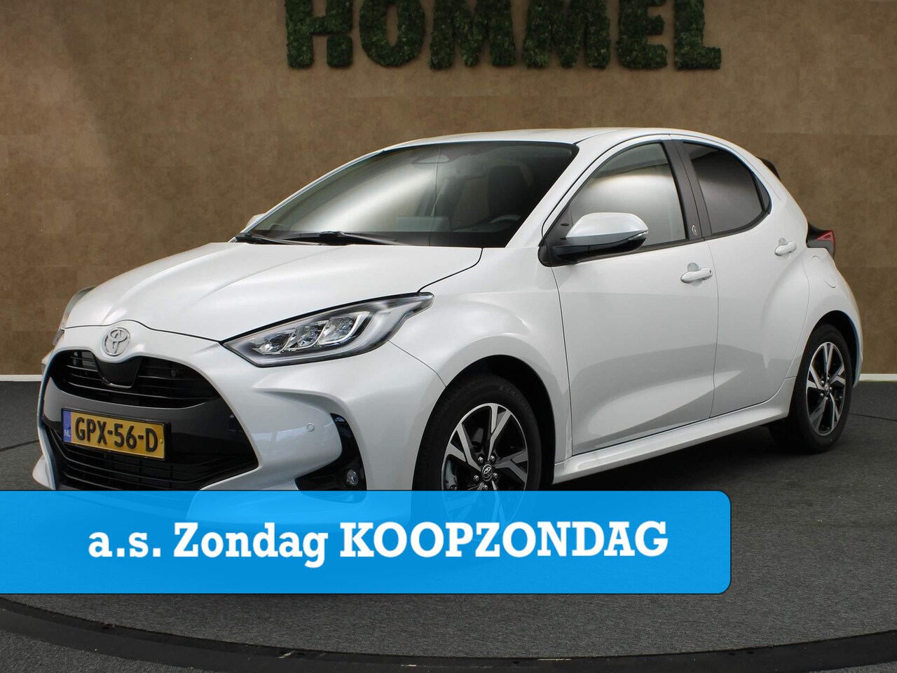 Toyota Yaris - 1.5 Hybrid Team D - PARKEERSENSOREN VOOR EN ACHTER - STUUR EN STOEL VERWARMING - ADAPTIVE - AutoWereld.nl