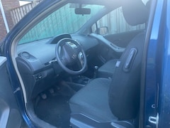 Toyota Yaris - 1.0 VVTi +