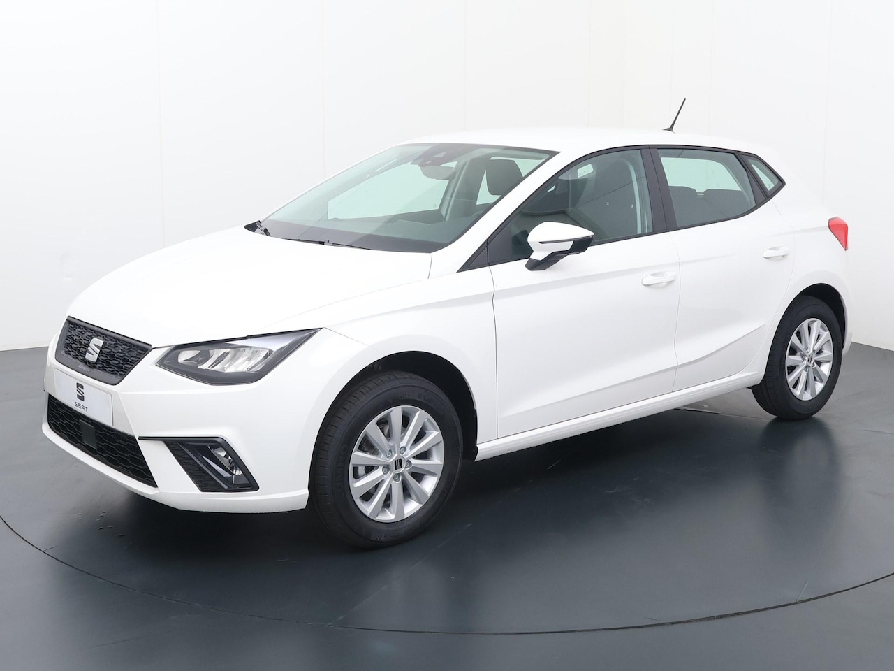 Seat Ibiza - Style Plus 1.0 70 kW / 95 pk EcoTSI Hatchback - AutoWereld.nl