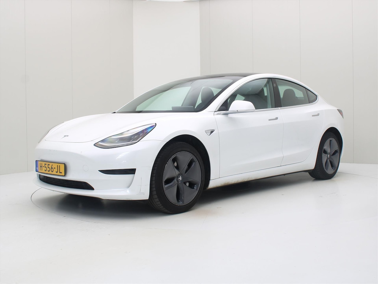 Tesla Model 3 - Standard RWD Plus [ AUTOPILOT+60 kWh+PREMIUM AUDIO ] - AutoWereld.nl