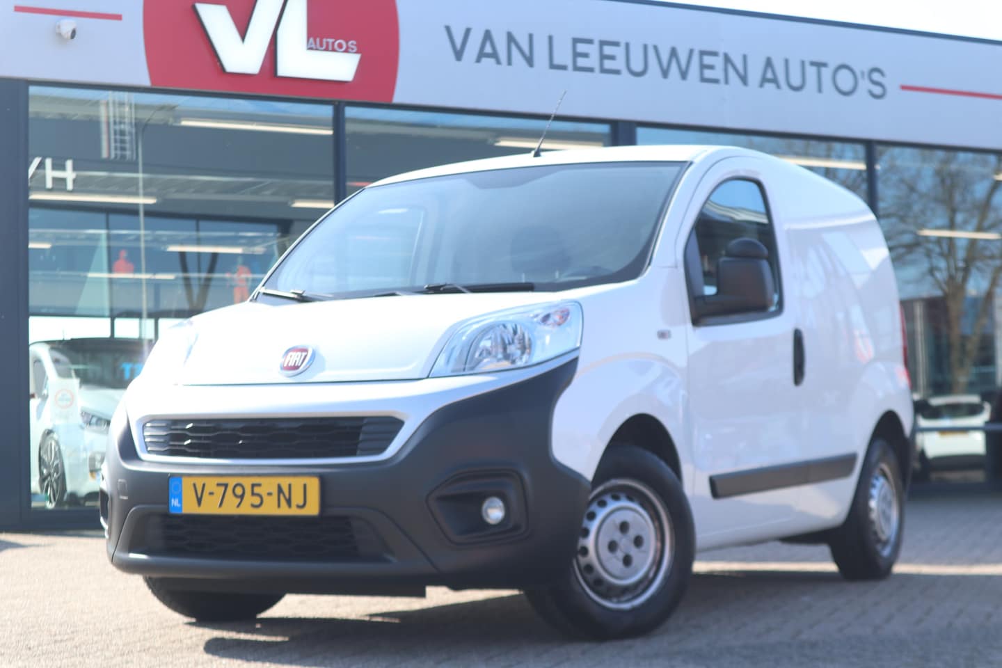 Fiat Fiorino - 1.3 MJ SX | Nieuw Binnen! | Automaat | Navi | Airco - AutoWereld.nl