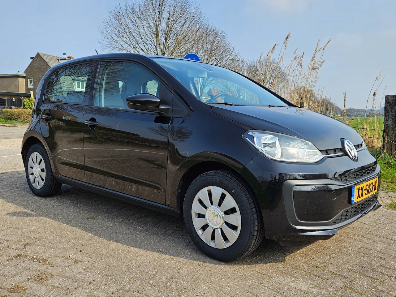 Volkswagen Up! - 1.0 60PK 5D BMT Move up! - AutoWereld.nl