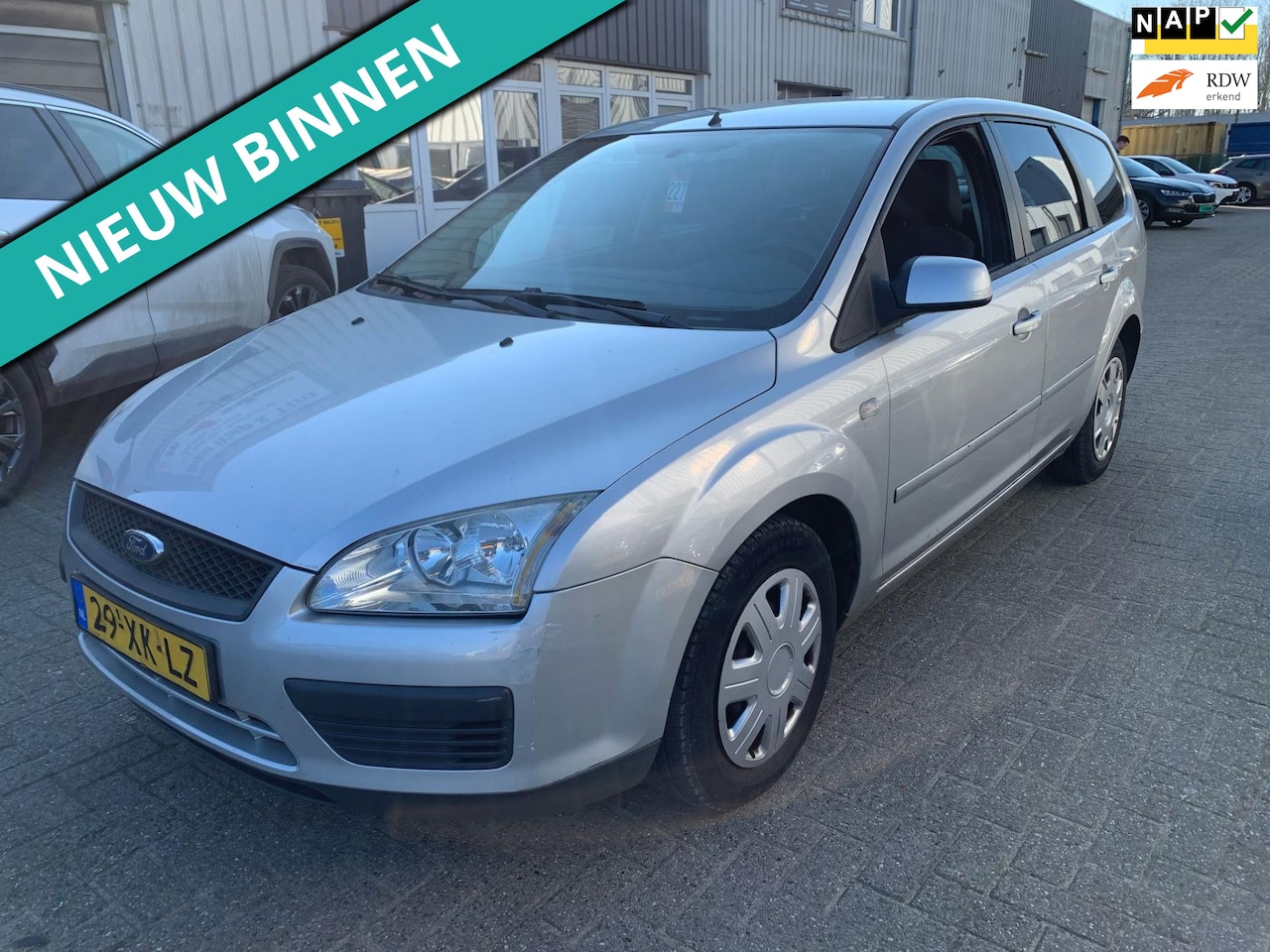 Ford Focus Wagon - 1.6-16V Trend LET OP : KOPPELING SLIPT - AutoWereld.nl