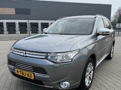 Mitsubishi Outlander - 2.0 PHEV / Pano / Camera / NW APK