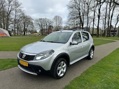 Dacia Sandero Stepway - 1.6 2011 Lees tekst