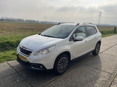 Peugeot 2008 - 1.2 Automaat, Navigatie, trekhaak, zeer goed onderhouden