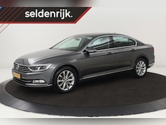 Volkswagen Passat - 1.4 TSI Highline | 1e eigenaar | Stoelverwarming | Full LED | Adaptive cruise | Leder/Alca