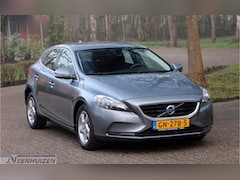 Volvo V40 - 2.0 D2 Momentum Business | 2015 | Navi | Cruise |