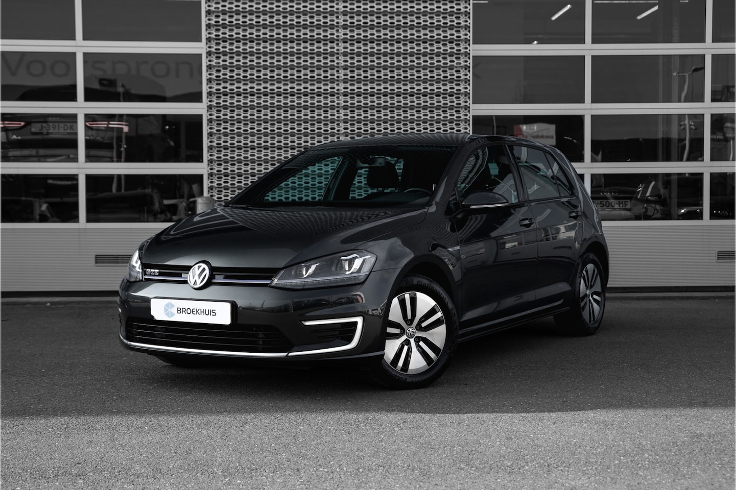 Volkswagen Golf - 1.4 TSI GTE DSG | Automaat | Trekhaak | Carplay - AutoWereld.nl