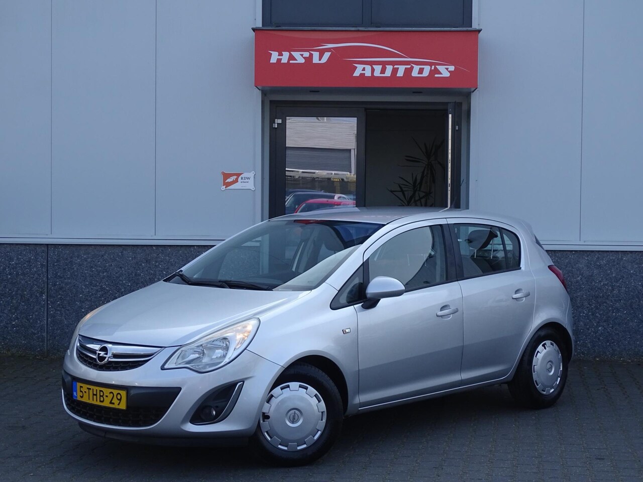 Opel Corsa - 1.2-16V Cosmo airco 4-deurs - AutoWereld.nl