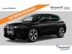 BMW iX - xDrive50 - Luchtvering - Sportpakket - Driving + Parking Ass Prof