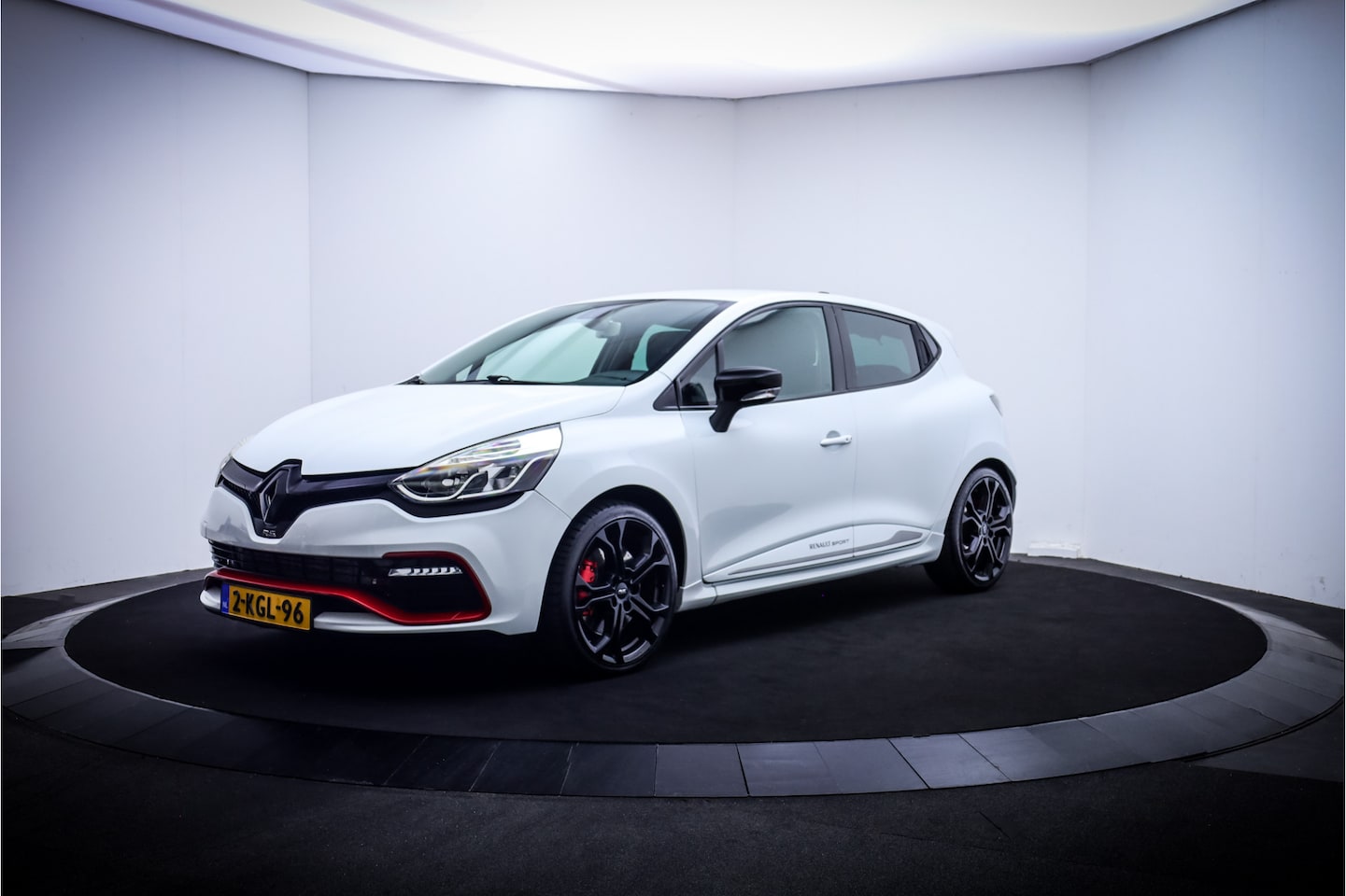 Renault Clio - 1.6 R.S. 200Pk KEYLESS | CLIMA | LMV 18'' | SPORTSTOELEN | NAVI | CRUISE - AutoWereld.nl