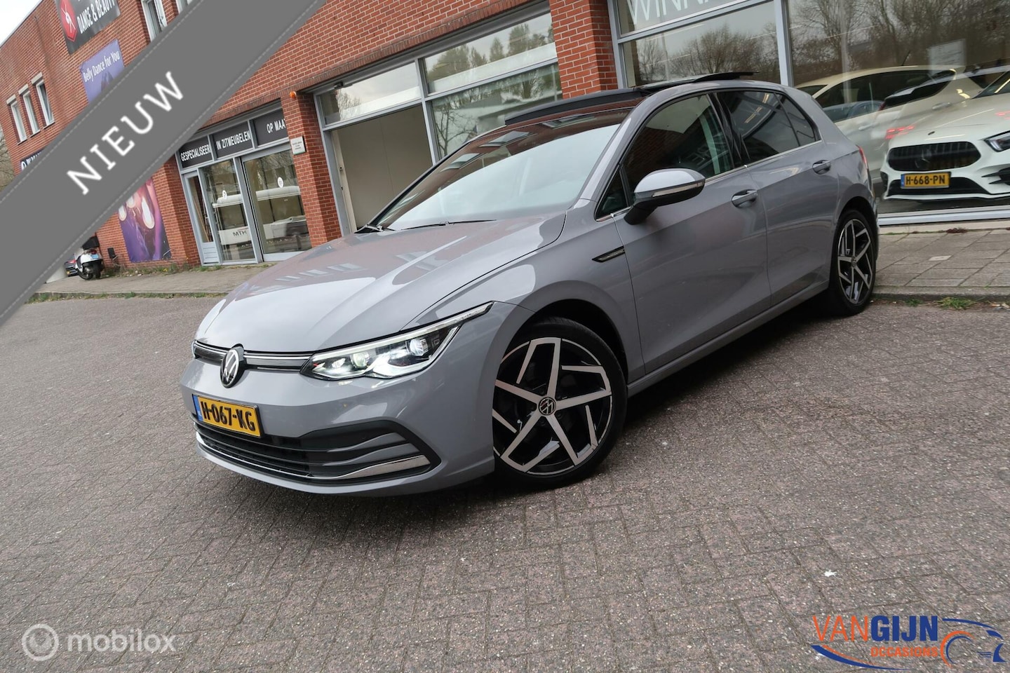 Volkswagen Golf - 1.5 TSI Highline Business R Pano Navi Automaat - AutoWereld.nl