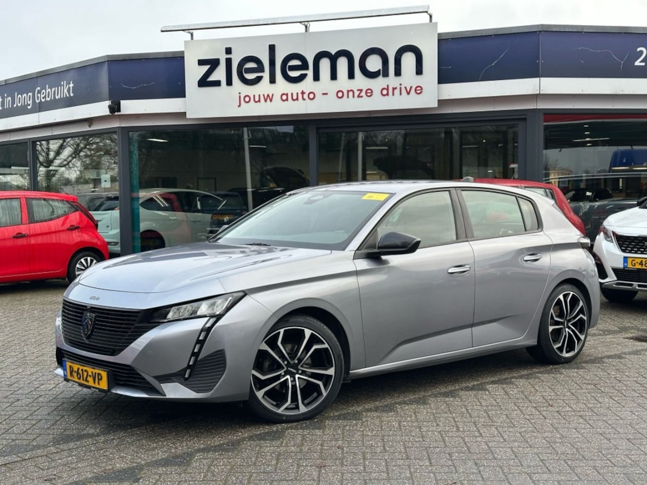 Peugeot 308 - 1.2 PureTech Active Pack Business - Carplay - AutoWereld.nl