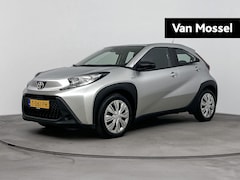 Toyota Aygo X - 1.0 VVT-i 72Pk MT play | Apple Carplay/Android Auto | Cruise Control Adaptief | Achteruitr