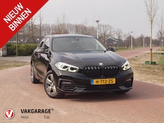 BMW 1-serie - 118i Executive Edition | LED koplampen | Apple Carplay | Cruise Control | NL-Auto |