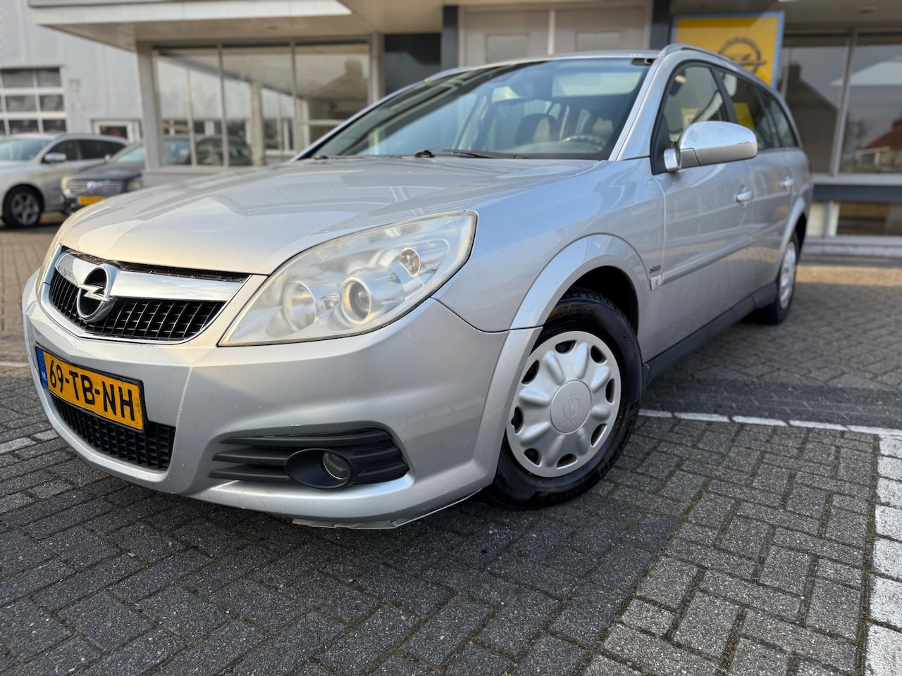 Opel Vectra Wagon - 1.8-16V Executive | LPG G3 | Leder | Navi | - AutoWereld.nl