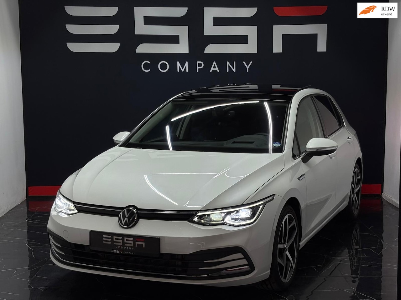 Volkswagen Golf - 1.5 eTSI Style HUD Keyless Memory Camera Dodehoekdetectie ACC - AutoWereld.nl