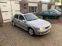 Opel Vectra - 1.6-16V Pearl Automaat Nieuwe Apk 03 2026