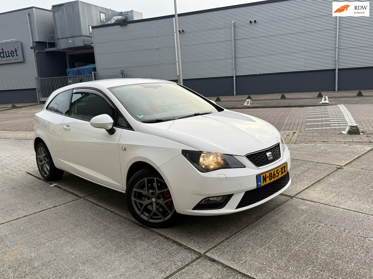 Seat Ibiza - 1.6 TDI Style Stoelverwarming NAVI Clima - AutoWereld.nl