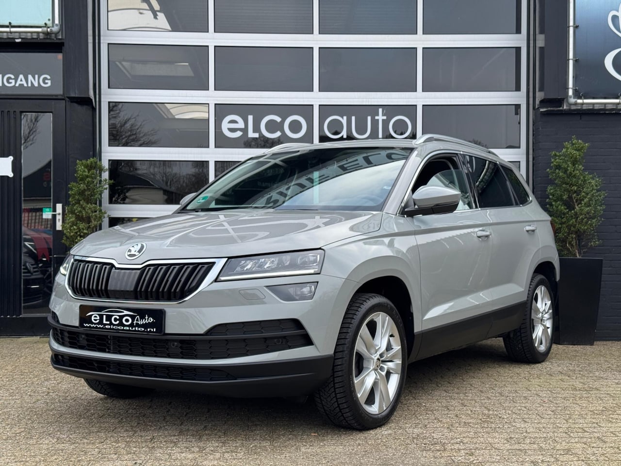 Skoda Karoq - 1.5 TSI ACT Style /Nardo-Grey / Led / Trekhaak - AutoWereld.nl