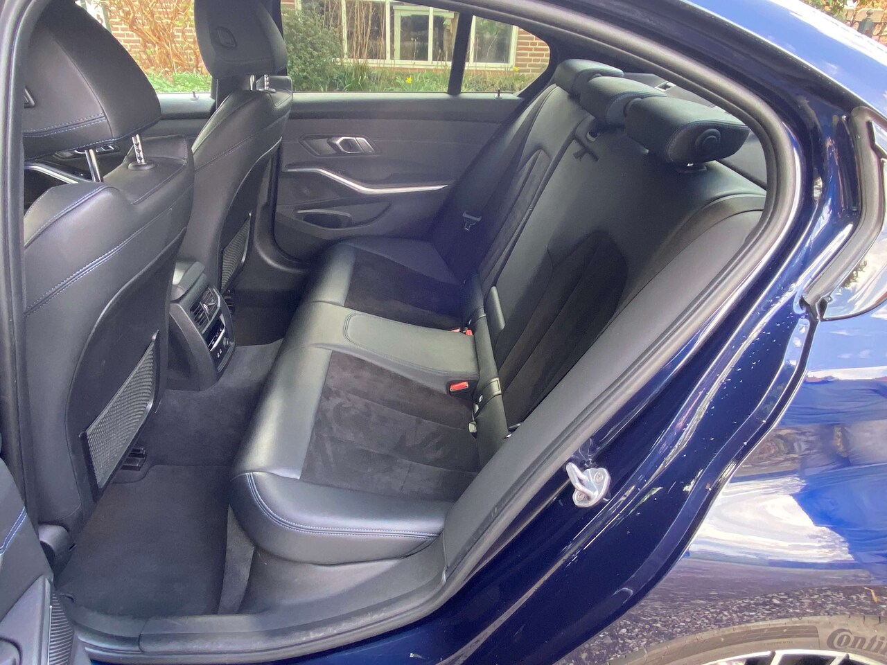 BMW 3-serie - 330i Executive Edition M-SPORT PAKKET EN DEALER ONDERHOUDEN