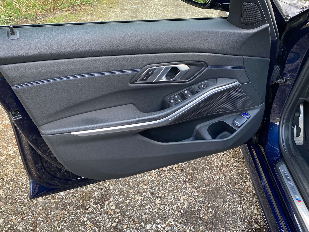 BMW 3-serie - 330i Executive Edition M-SPORT PAKKET EN DEALER ONDERHOUDEN