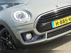 MINI Clubman - 1.5 Cooper John Cooper Works Chili | Moonwalk Grey | Pano-Schuifdak/Stoelverwarming/Blueto