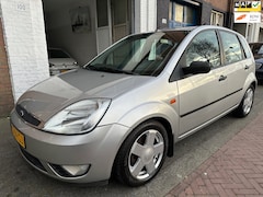 Ford Fiesta - 1.4-16V First Edition Airco Nieuwe Banden Nette Auto