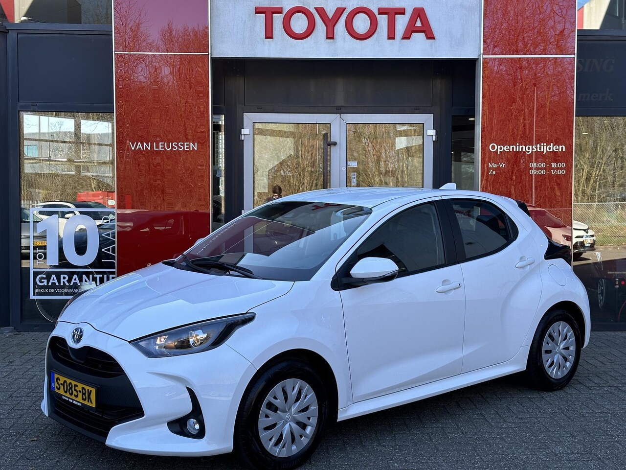 Toyota Yaris - 1.5 Hybrid APPLE/ ANDROID CLIMA CAMERA DAB+ AKOESTISCHE VOORRUIT - AutoWereld.nl