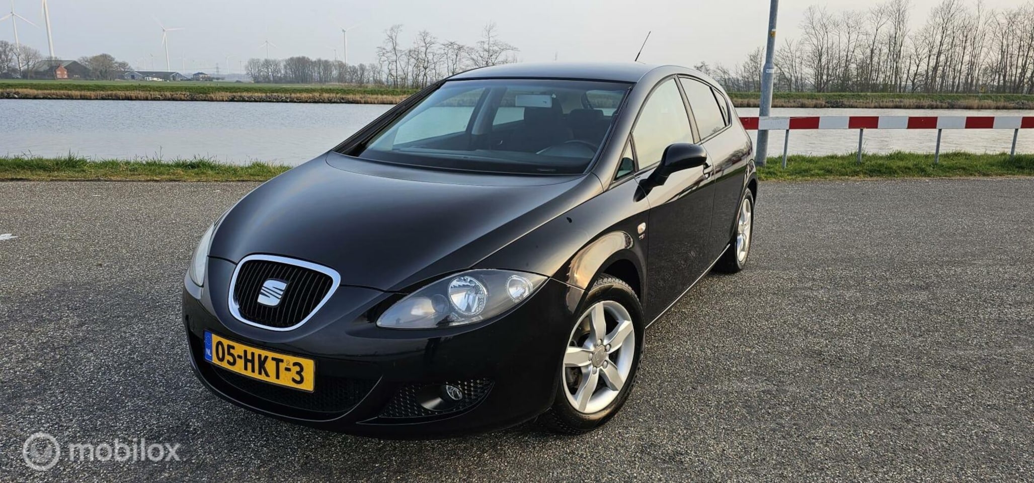 Seat Leon - 1.8 TFSI Stylance 1.8 TFSI Stylance - AutoWereld.nl