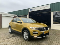 Volkswagen T-Roc - 1.0 TSI, NAV., CRUISE, TREKHAAK, STOELVERW, STUURVERW, PARK.SENSOR, CAMERA