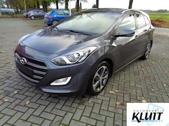 Hyundai i30 Wagon - 1.6 GDi Automaat Achteruitrijcamera 1e Eigenaar i30 Wagon 1.6 GDi Automaat Achteruitrijcam