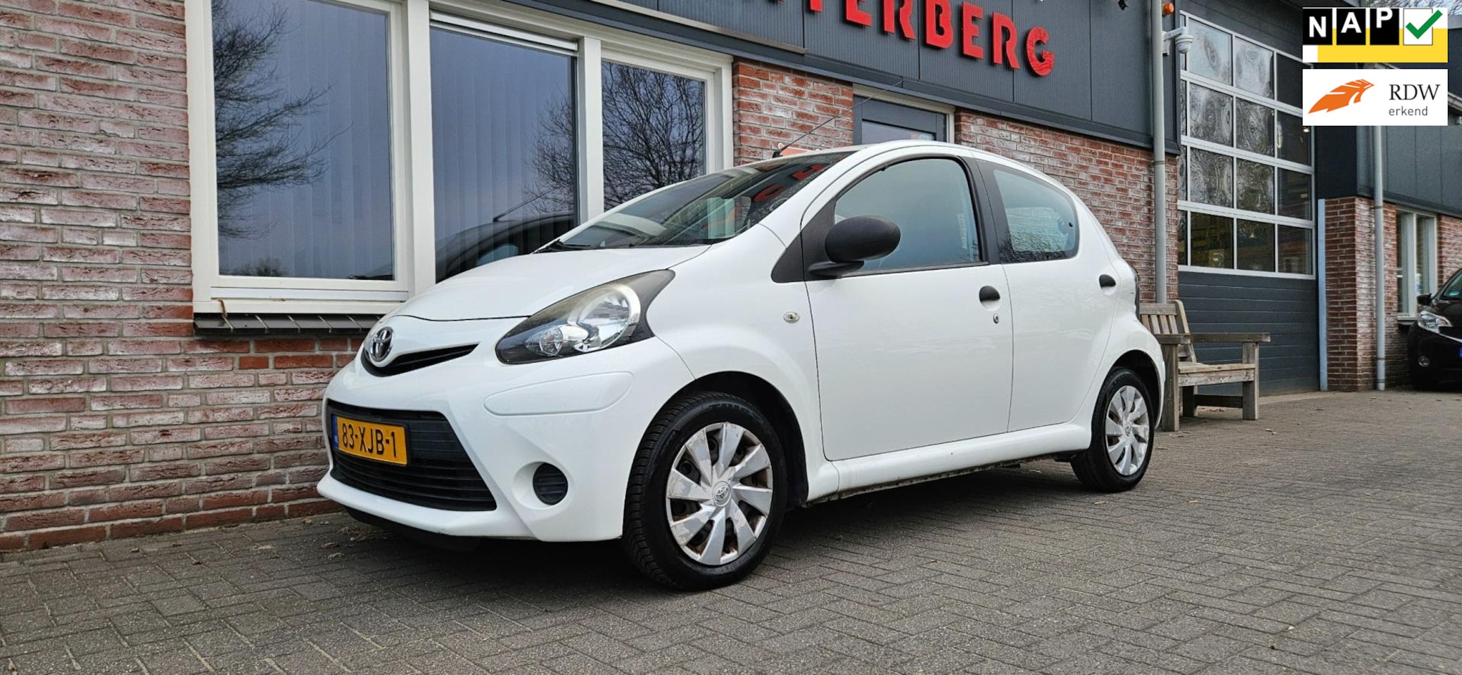 Toyota Aygo - 1.0 VVT-i Access 5-Deurs! NAP! Nette Auto! - AutoWereld.nl