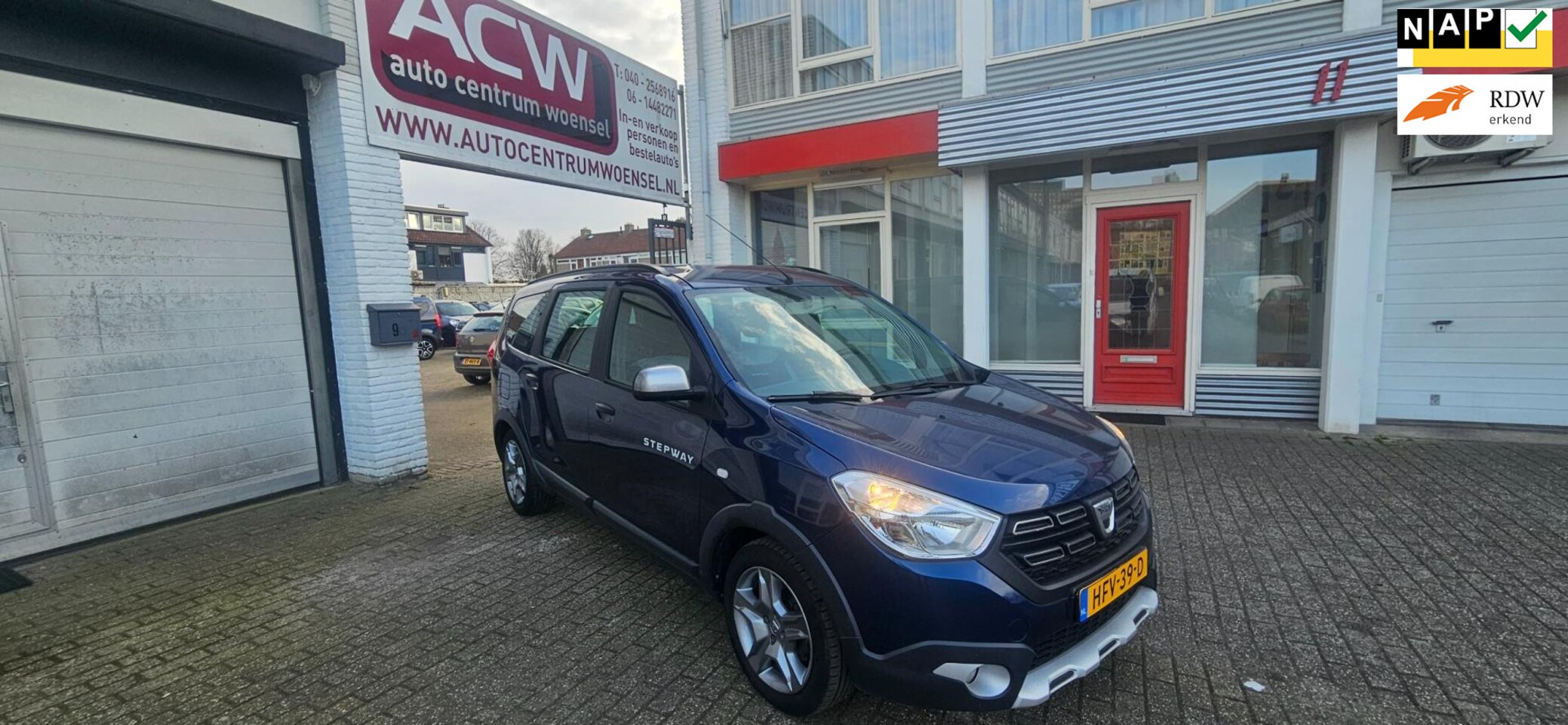 Dacia Lodgy - 1.2 TCe Lauréate 7persoons - AutoWereld.nl
