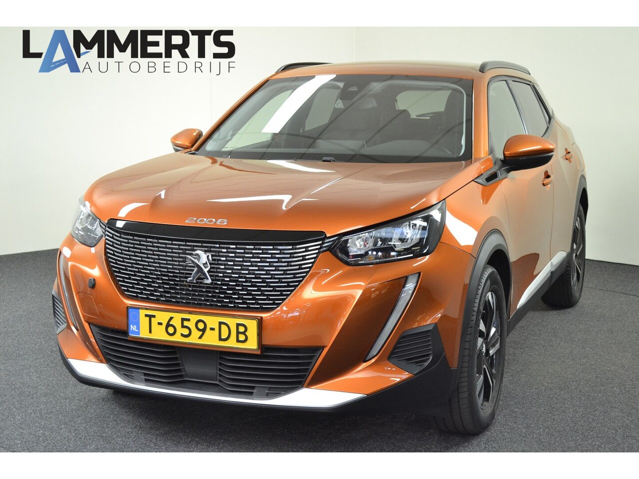 Peugeot 2008 - 1.2 Puretech 130pk Allure Navi, Achteruitrij camera Apple Carplay Stoelverw - AutoWereld.nl