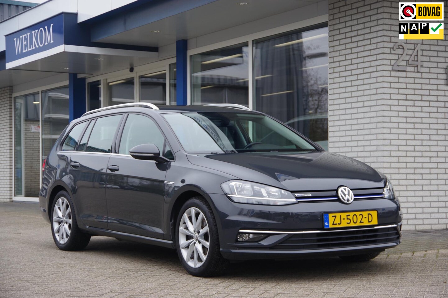 Volkswagen Golf Variant - 1.5 TSI Highline Carplay Navigatie Trekhaak - AutoWereld.nl