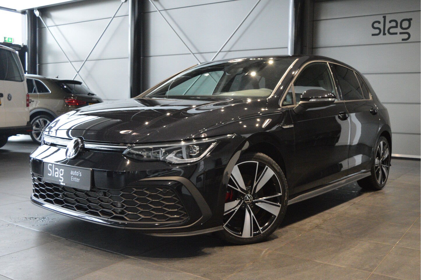 Volkswagen Golf - 2.0 TDI GTD navi camera clima led pdc 18 inch 200 pk !! - AutoWereld.nl