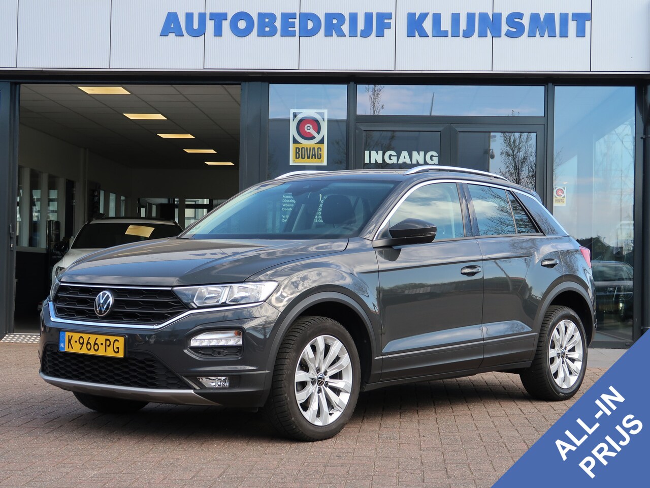 Volkswagen T-Roc - 1.0 TSI Style Business | virtual | camera | stoelverw | elektr klep | - AutoWereld.nl