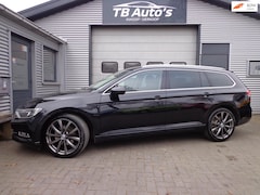 Volkswagen Passat Variant - 2.0 TDI Highline AUTOMAAT / 19 INCH