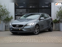 Volvo V40 - 2.0 T2 Momentum - FULL LED - NAVI - CLIMA - HALF LEDER - 1E EIG - DEALER OH - TOPSTAAT