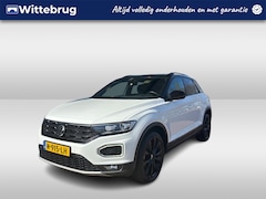 Volkswagen T-Roc - 1.5 TSI Sport / Zwart dak / Led Verlichting / PDC / 18 Inch / 150PK