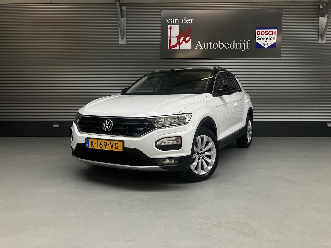 Volkswagen T-Roc - 1.0 TSI STYLE/CLIMA/PDC/NAVI/CARPLAY/EL A KLEP/17 INCH/ENZ - AutoWereld.nl