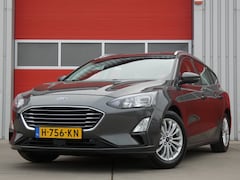 Ford Focus Wagon - 1.0 EcoBoost Titanium Business/ lage km/ trekhaak