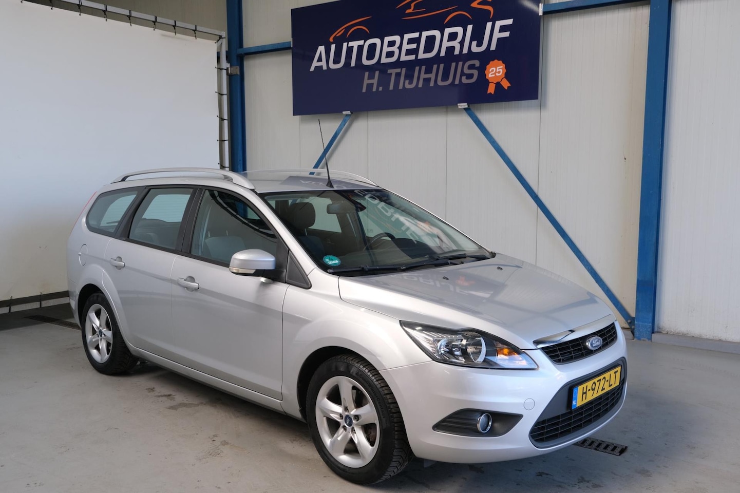 Ford Focus Wagon - 1.6 Trend - Airco, Cruise, Navi, Trekhaak. - AutoWereld.nl